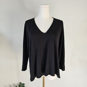 Aritzia Wilfred Free S Elegant Black V-Neck Women's 3/4 sleeve Top